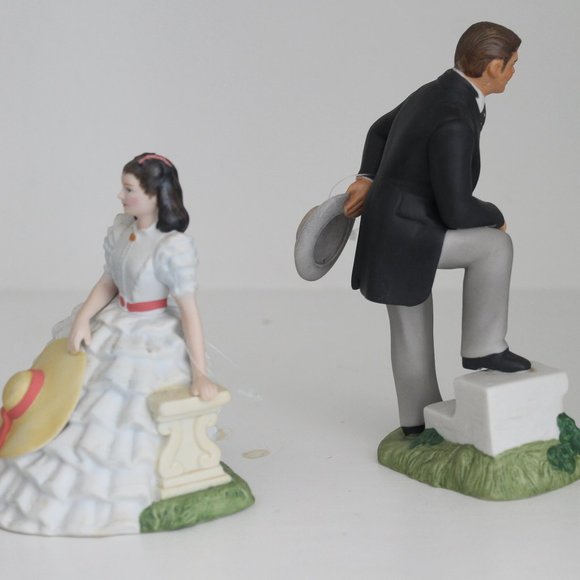 Scarlett O’Hara and Rhett Butler from GONE WITH THE WIND figurines - Picture 9 of 14